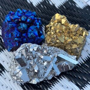 Crystal Geode Set - Blue, Gold, and Silver